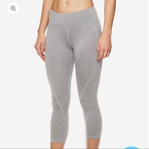 NWT Reebok Women's Quick Capri Seamed Leggings Grey Heather XS